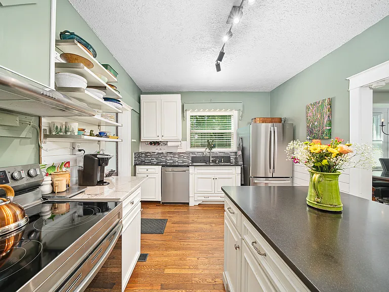 490 Cranberry St #1 — Photo 7