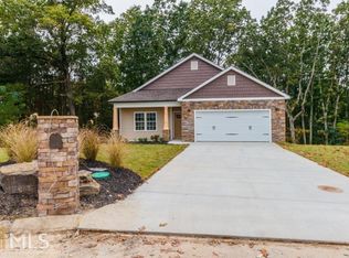 3 Cottage Crest Ct, Chickamauga, GA 30707