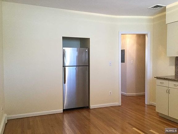 2nd image of 535 Anderson Ave #1