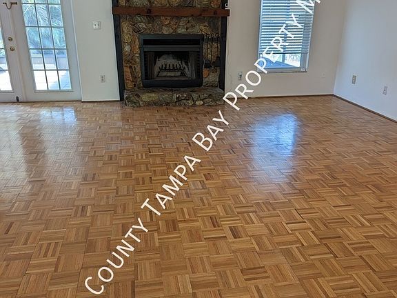 4th image of 1324 Foxboro Dr