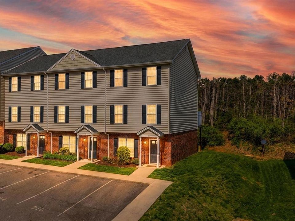 1st image of 2009 Lakeside Dr Unit 216