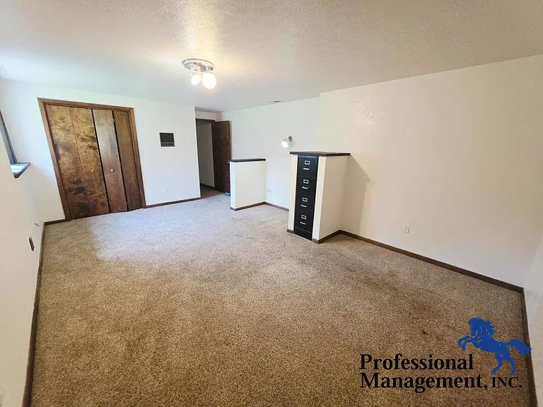 618 Sahara Dr — Photo 8