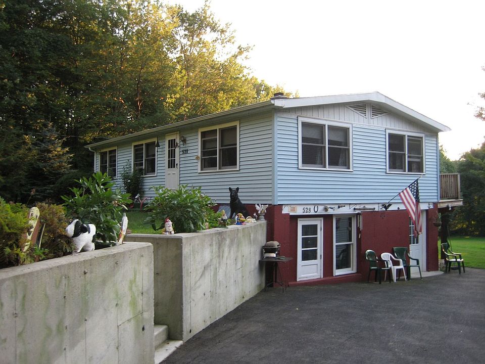 2nd image of 528 Reed St