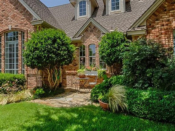 2nd image of 2506 Highland Dr