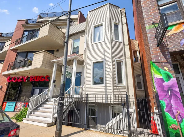 1629 N Clybourn Ave #G, Chicago, IL 60614