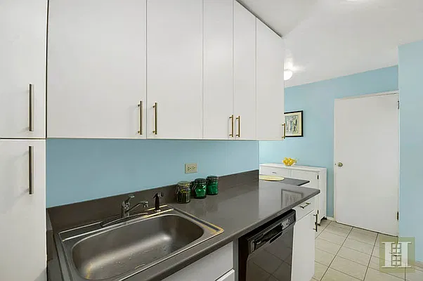 Sold by Halstead Real Estate | media 16