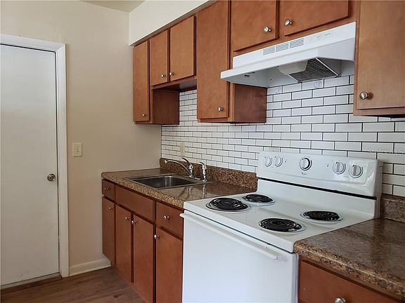 4th image of 3121 Oaklawn Ave