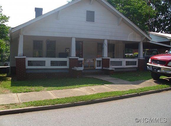 1st image of 186 Big Springs Ave