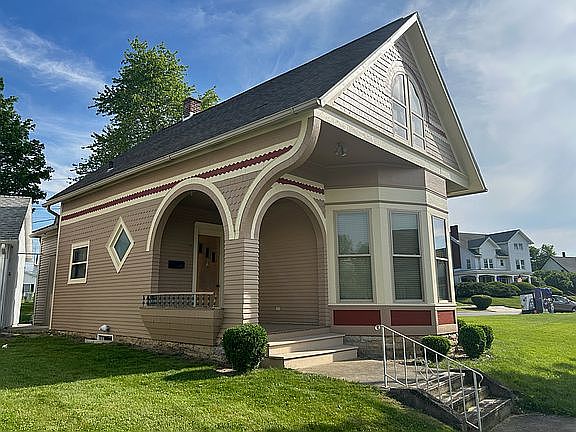 1st image of 607 W Auglaize St