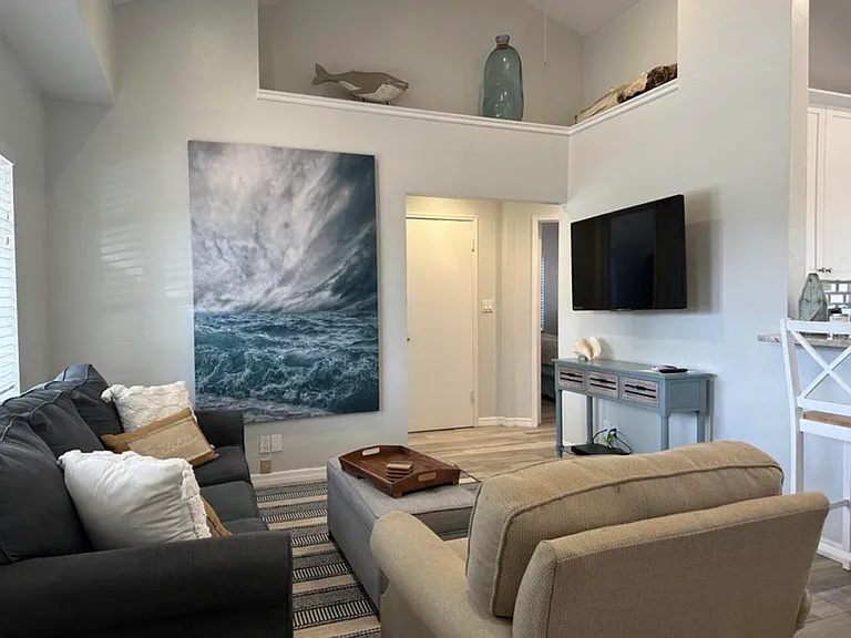 49 Douglas Dr — Photo 12
