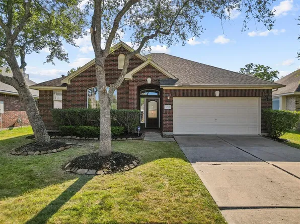 3012 Meadow Bay Drive, Dickinson, TX 77539