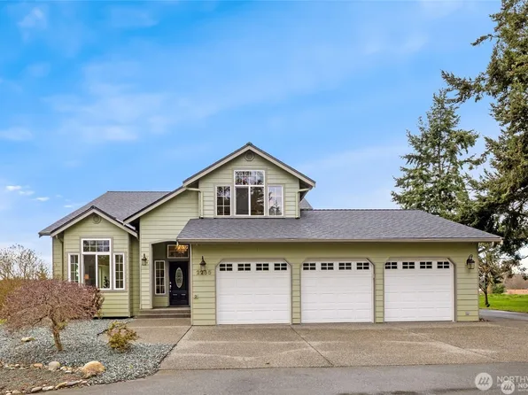 2255 Aviator Lane, Oak Harbor, WA 98277