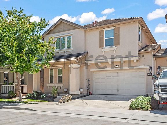 2nd image of 34 Angra Way