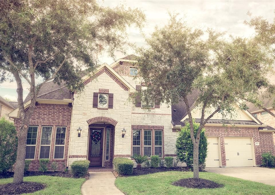 1st image of 4143 Scenic Valley Ln