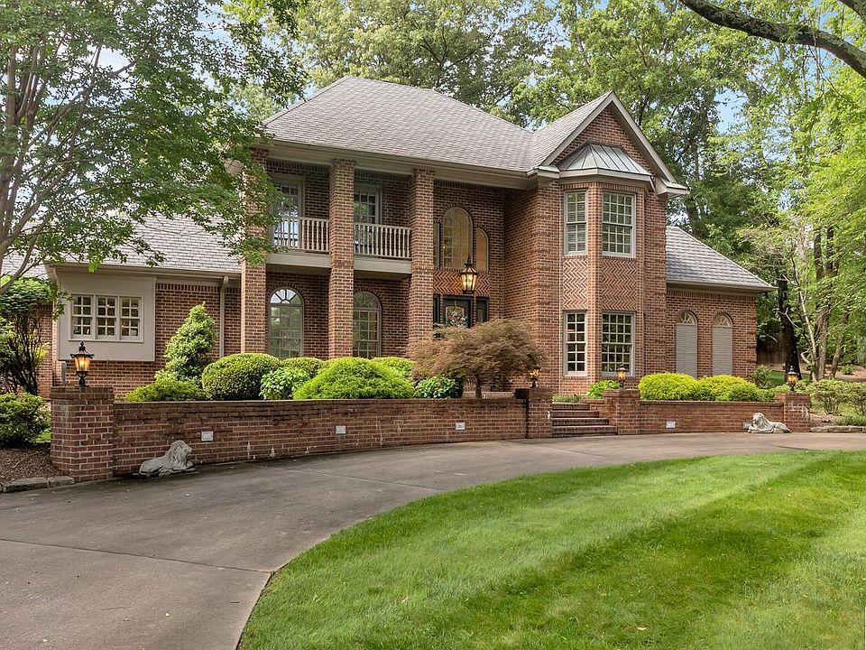 1st image of 1500 Spring Hill Ct