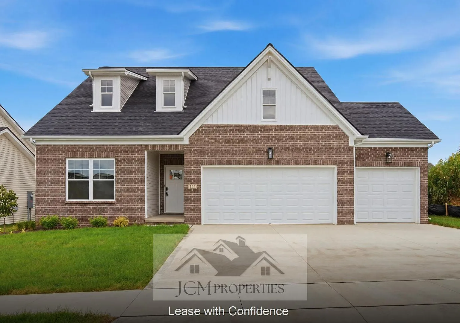 132 Clearwater Dr — Photo 1