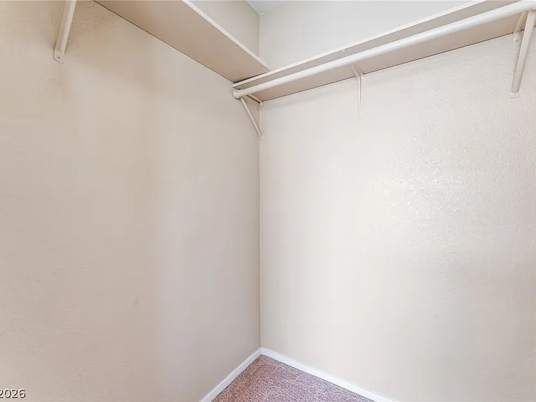8725 Autumn Valley Ave — Photo 21