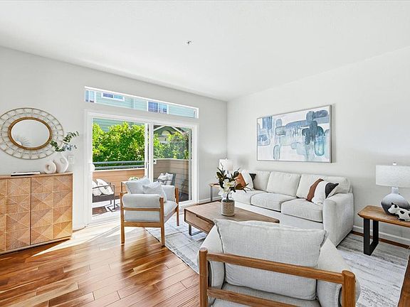 3rd image of 506 Porpoise Bay Trl #A