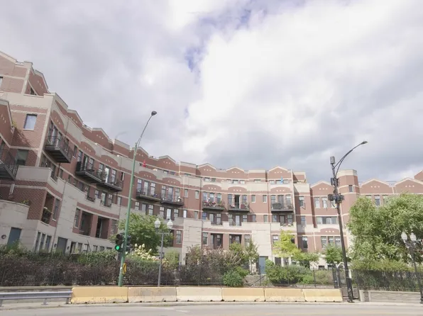 7756 N Sheridan Rd #16, Chicago, IL 60626