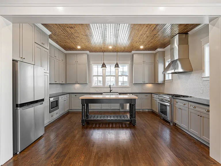 3358 Acklen Ave — Photo 3
