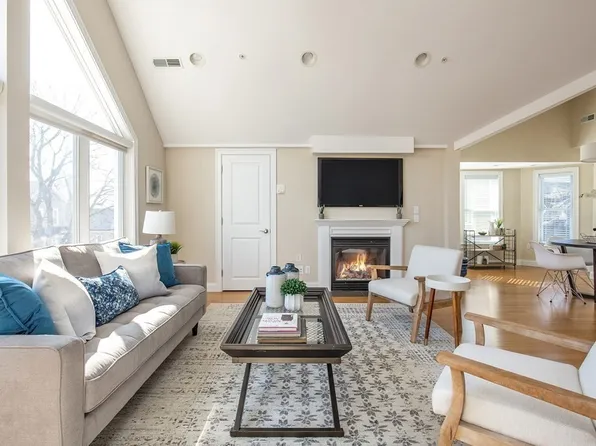 82 Pearson Ave #3, Somerville, MA 02144