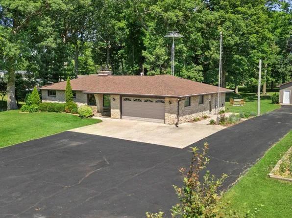 6124 State Highway 60, Hartford, WI 53027