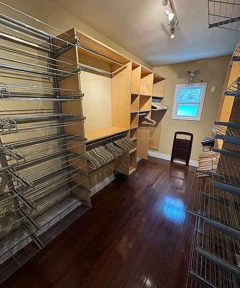 1562 N Mar Vista Ave — Photo 16