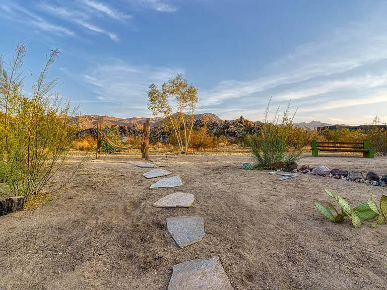 6815 Mount Shasta Ave — Photo 13