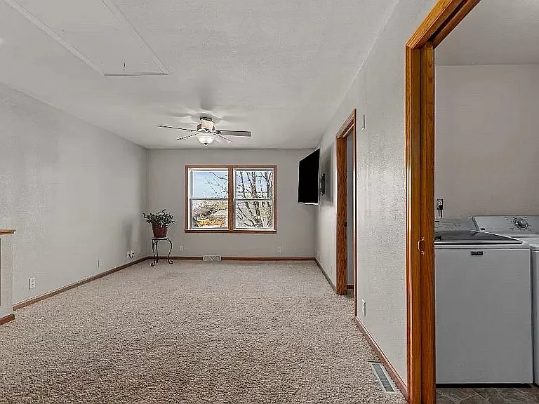 225 Prospect St — Photo 10