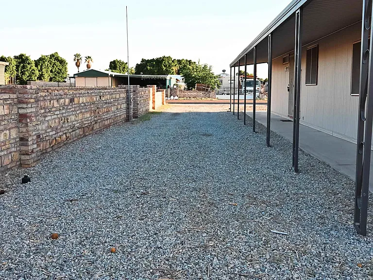 10584 E Amber Dr — Photo 3