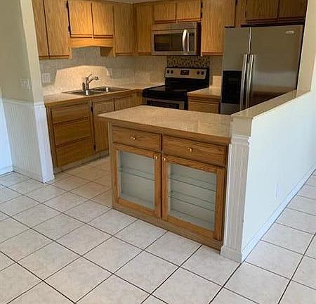 3rd image of 4191 Oak Terrace Dr