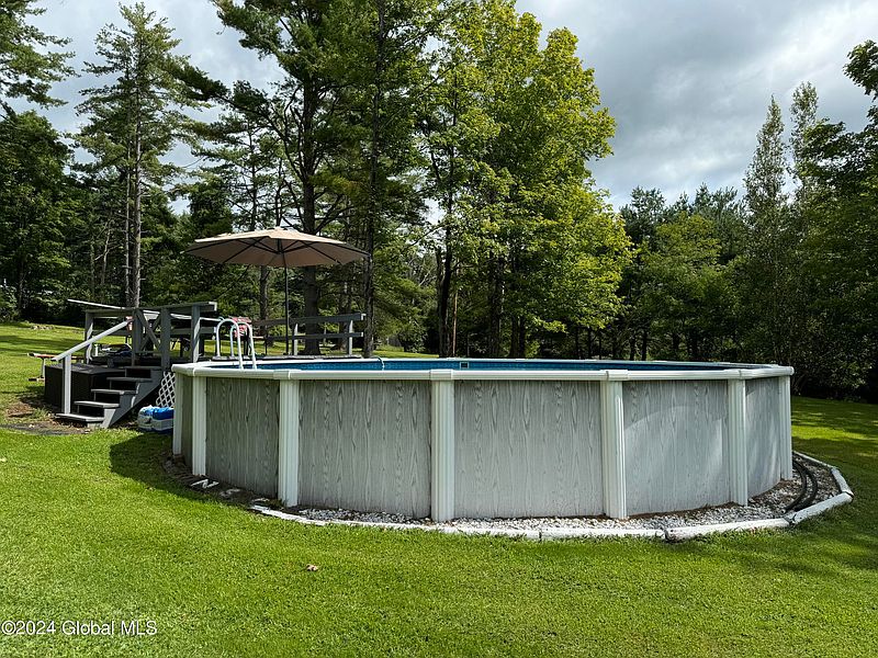 2nd image of 141 Carpenter Road