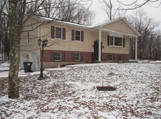 Mountain Dr, Zion Grove, PA 17985
