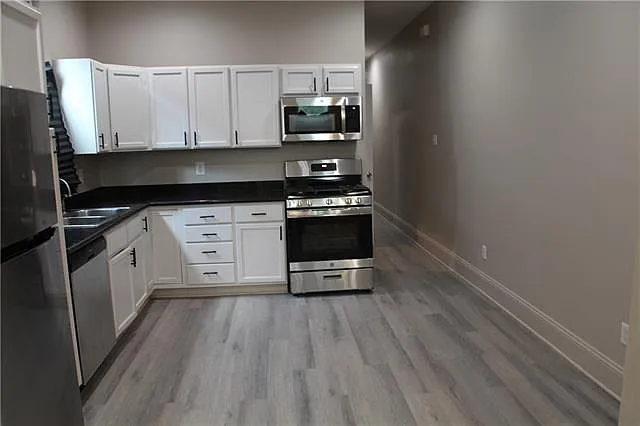 2 bed, 1.0 bath, 925 sqft, $1,350 — Photo 4