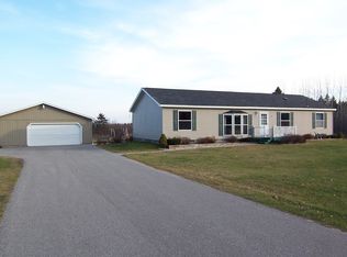 5315 S Riverside Dr, Sault Sainte Marie, MI 49783