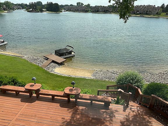 5th image of 47559 Blue Heron Ct