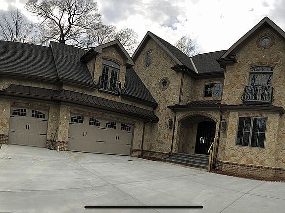3rd image of 4268 Woodland Brook Dr SE
