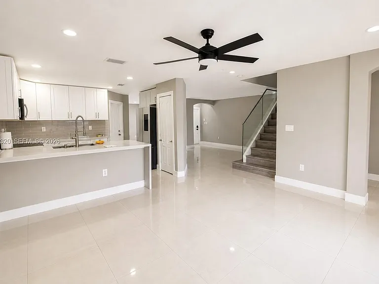 16354 SW 48th Ter — Photo 12