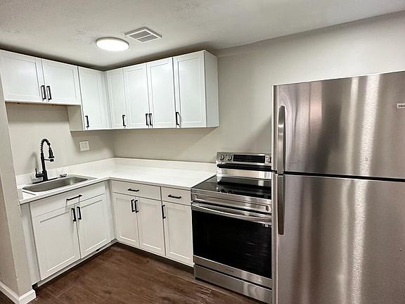 3rd image of 3118 W 14th St APT 101