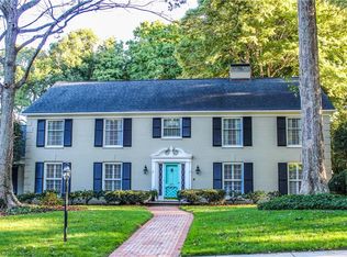 2912 Saint Regis Rd, Greensboro, NC 27408