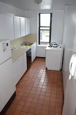 Sold by Brooklyn Landmark Real Estate | media 22