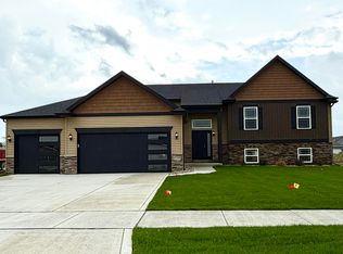 8239 Maximillian Dr, Merrillville, IN
