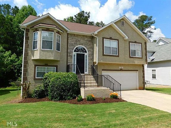 3rd image of 2275 Lake Royale Dr