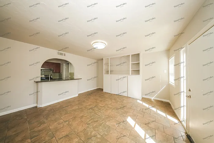2749 Indian Creek Blvd — Photo 5