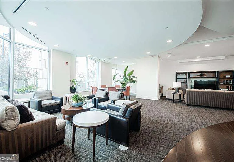 2795 Peachtree Rd NE #1909 — Photo 51