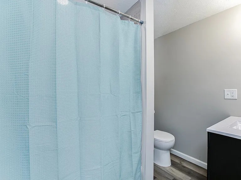 1250 Portage Ave #3 — Photo 28
