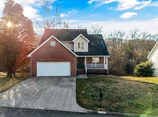 8860 Brucewood Ln, Knoxville, TN 37923