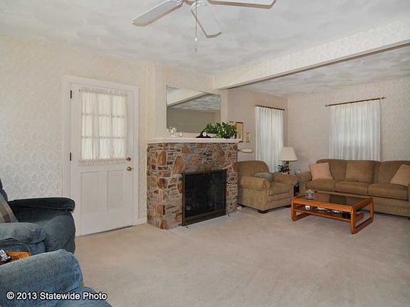 2nd image of 219 Knollwood Ave