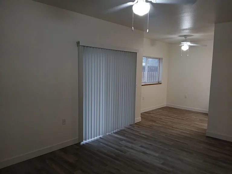 2615 Claxter Rd NE — Photo 7