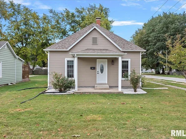 201 E Adams St, Auburn, IL 62615